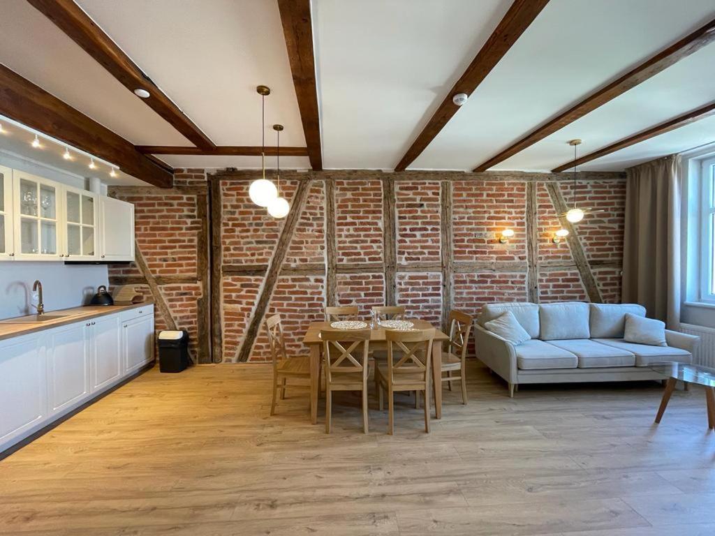 Apartamenty Rynek23 بوتسك المظهر الخارجي الصورة